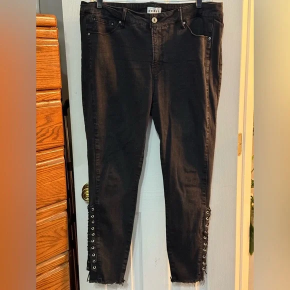Rebel Black Denim Skinny Ankle Jeans The Siren Sz 16W - Picture 4 of 5